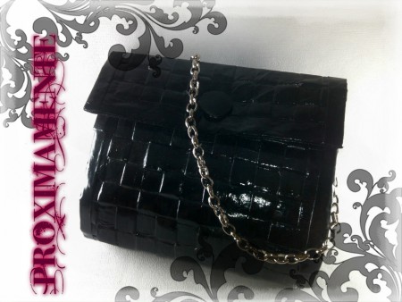 $110°°    DIMENSIONES: Altura: 14 cm, Largo 16 cm y Ancho: 7 cm